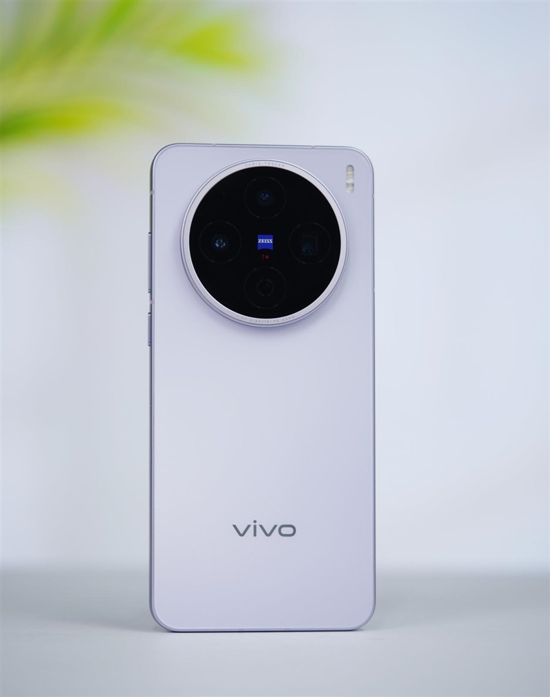 果味十足的vivo手机！vivo X200s全面评测：最强“苹替”的安卓标准旗舰