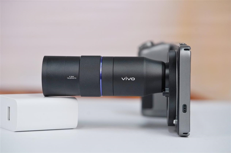 史上首款手机“大炮”！vivo X200 Ultra评测：自带外挂的全能V单