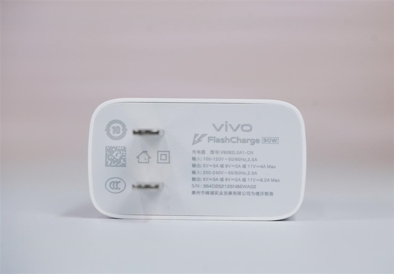 史上首款手机“大炮”！vivo X200 Ultra评测：自带外挂的全能V单
