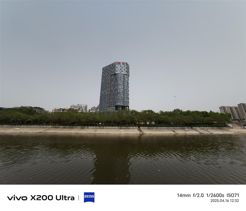 史上首款手机“大炮”！vivo X200 Ultra评测：自带外挂的全能V单