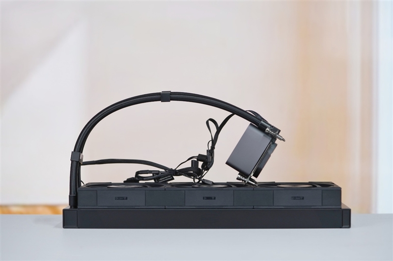 全铝材质！8年质保！超频三银翼DT360旗舰水冷评测：这就是散热器的未来