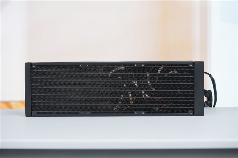 全铝材质！8年质保！超频三银翼DT360旗舰水冷评测：这就是散热器的未来