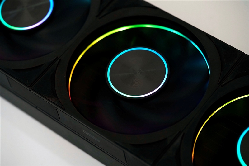 全铝材质！8年质保！超频三银翼DT360旗舰水冷评测：这就是散热器的未来