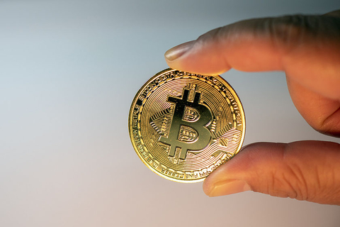 波场与以太坊的关系解析：区块链技术与加密货币对比