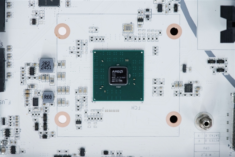 七彩虹CVN X870 ARK FROZEN V14方舟主板评测： 5G网卡+高频内存 锐龙9000舰队新旗舰