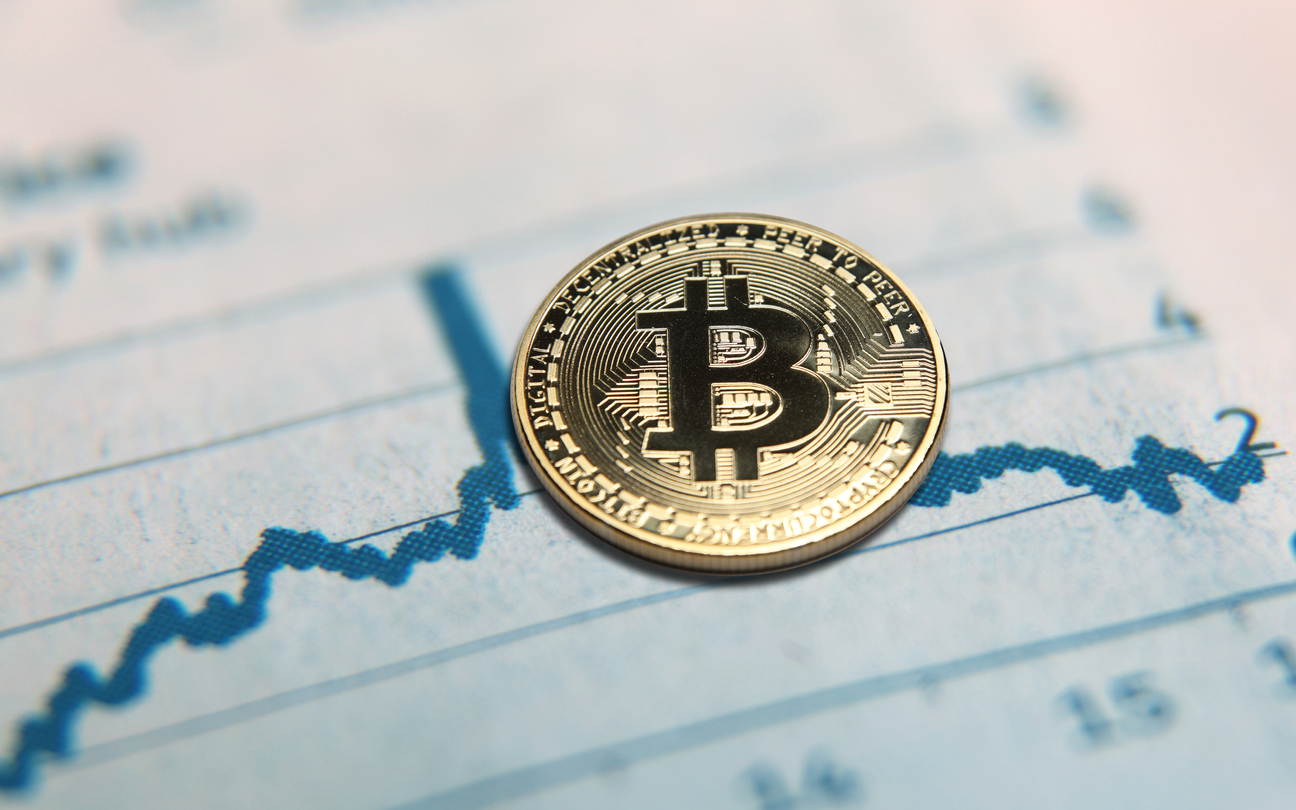 比特币资金费率持续下降——空头挤压即将来临？