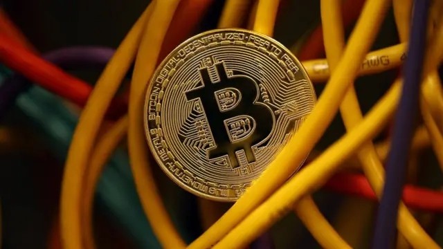 最受欢迎的2025加密货币交易APP前十