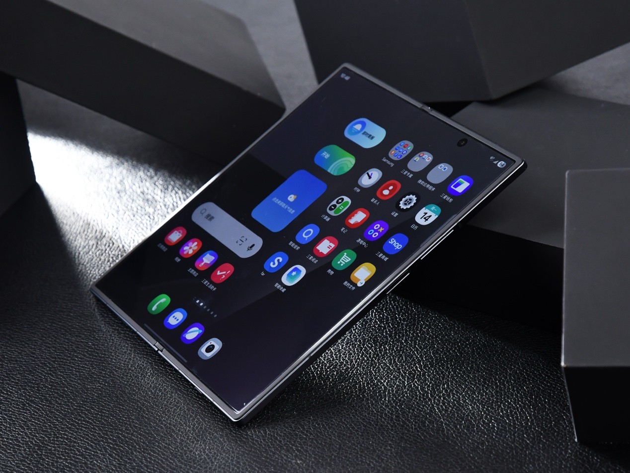 七代升级，折叠大成？三星Galaxy Z Fold7全面评测