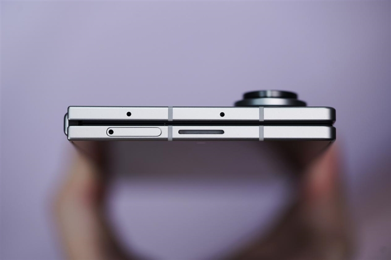 215克全球最轻！三星Galaxy Z Fold7全面评测：新一代折叠霸主诞生