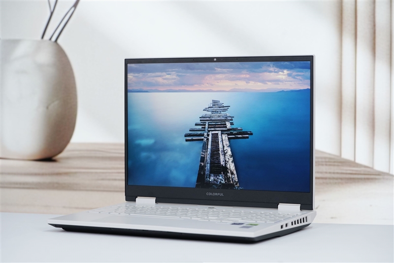 七彩虹隐星G16 Pro存储性能评测：搭载长江存储PC411 1TB SSD 随机性能秒杀同类产品