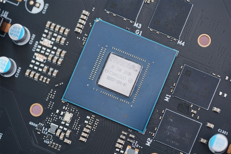 NVIDIA RTX 5050首发评测：DLSS4/AI/生产力全方面飞跃 完美替代RTX 3050