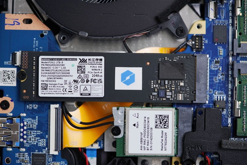锐龙9 9955HX3D加持的最强水冷游戏本！机械革命苍龙16 Ultra评测
