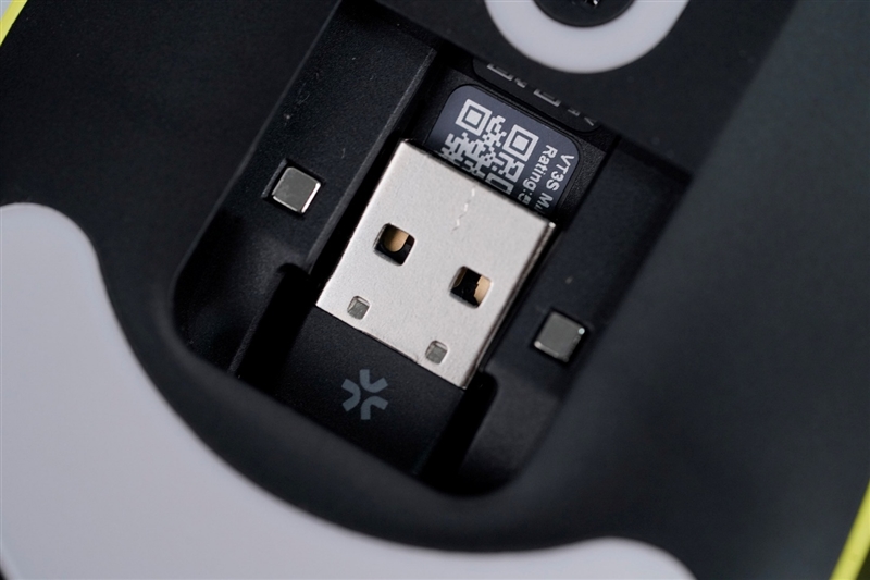 雷柏VT3s MAX鼠标评测：中小手型用户也没有被遗忘 顶尖性能的小号电竞鼠标来了