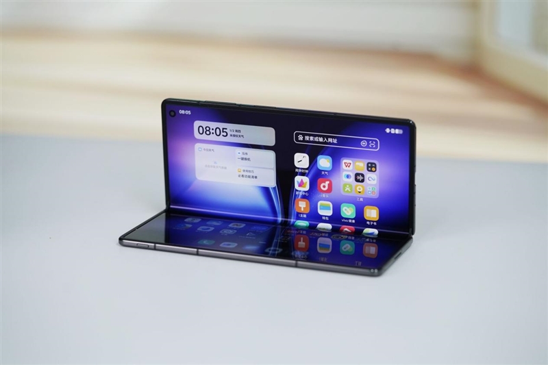 217克全球最轻折叠屏！vivo X Fold5全面评测：苹果双机党的全能搭子