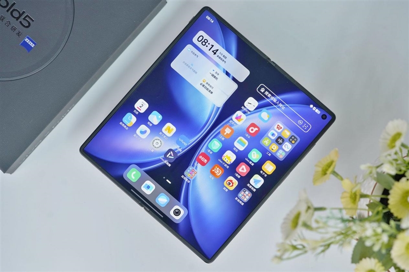 217克全球最轻折叠屏！vivo X Fold5全面评测：苹果双机党的全能搭子