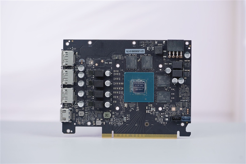 运行频率超3GHz！耕升RTX 5050追风OC评测：流畅运行所有1080P游戏