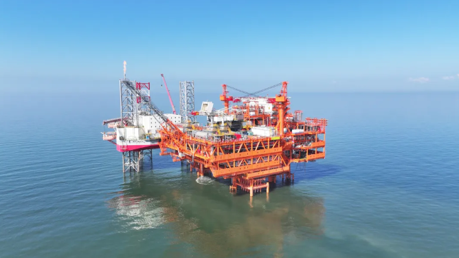 中国海油：我国海上最大规模浅层岩性油田在渤海投产