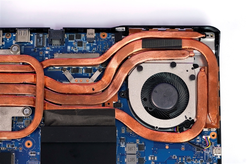 微星神影16锐龙版评测：锐龙7945 HX配合RTX 5070游戏生产力兼顾 体验同价无敌