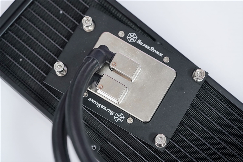 性能提升20％、功耗下降40%！AMD锐龙ThreadRipper 9980X/9970X首发评测：HEDT平台一骑绝尘