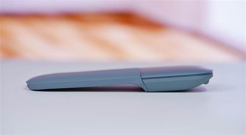微软Surface Laptop，13英寸笔记本评测：骁龙X Plus性能可用 续航静音极为优秀