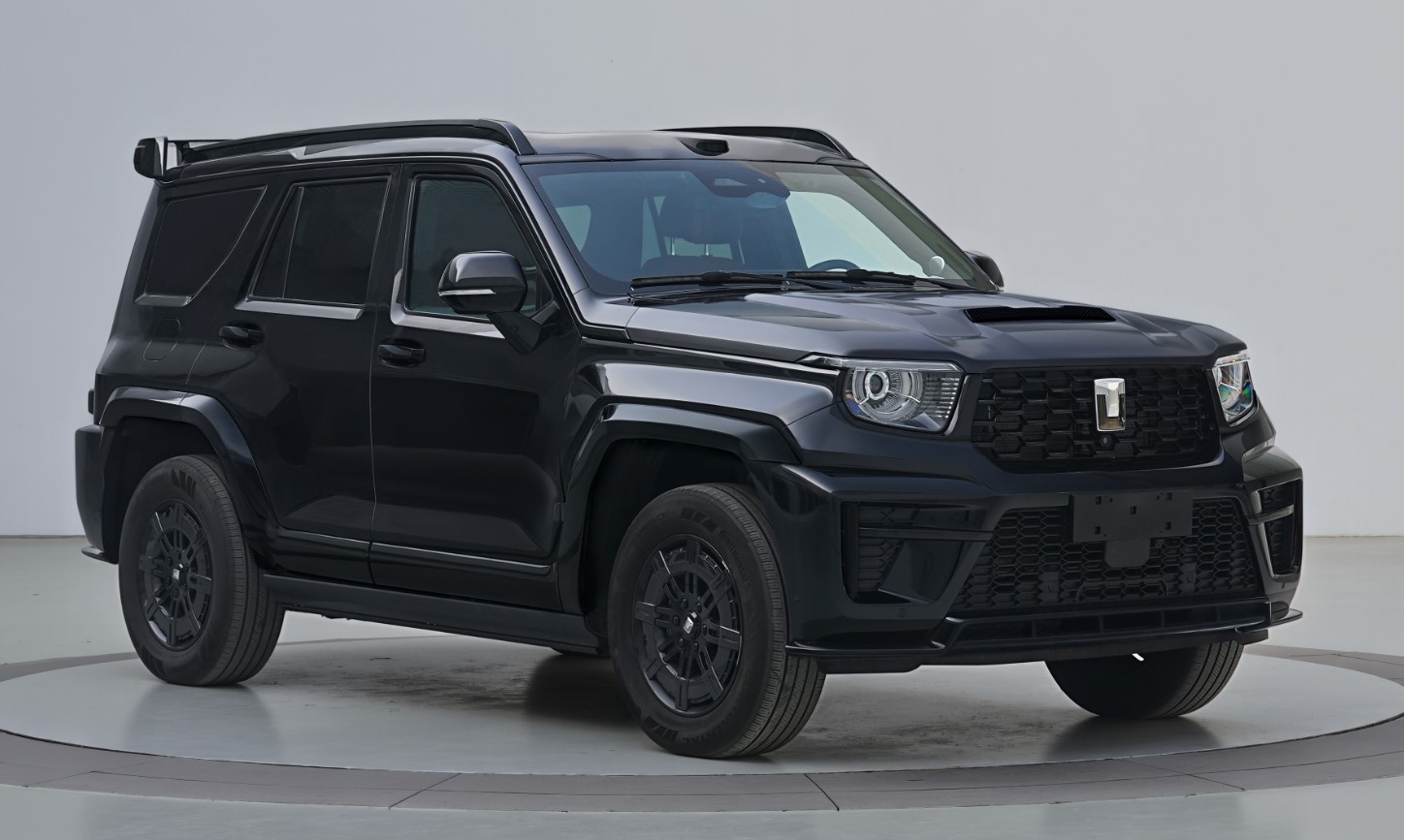 长城坦克 700 Hi4-Z 申报图公布：2.0T 插混，发动机最大功率 185 千瓦