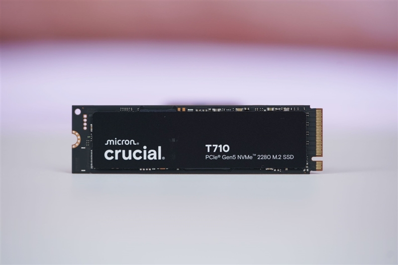 英睿达T710 2TB SSD评测：新一代性能旗舰 14.5G/s仅有57度