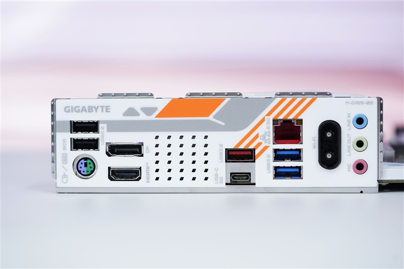 千元大厂主板！技嘉战鹰B850M FORCE WIFI6E评测：一键降低9ns内存延迟