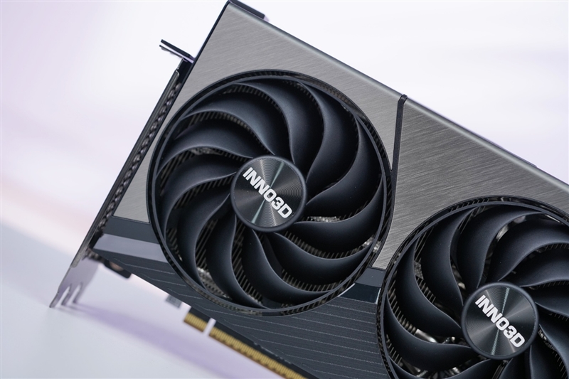 映众RTX 5090 D v2曜夜X3 24GB显卡评测：全新旗舰 575W功率释放依旧当今最强