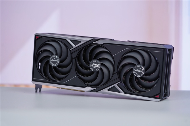 性价比甚至更强！七彩虹iGame RTX 5090 D v2 Vulcan OC 24GB首发评测：领先5080 50%