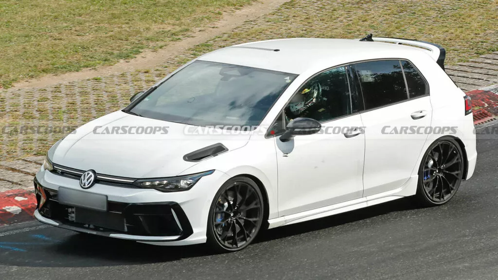 大众最强“高尔夫钢炮”：Golf R 原型纽北测试照曝光，预估 345 马力