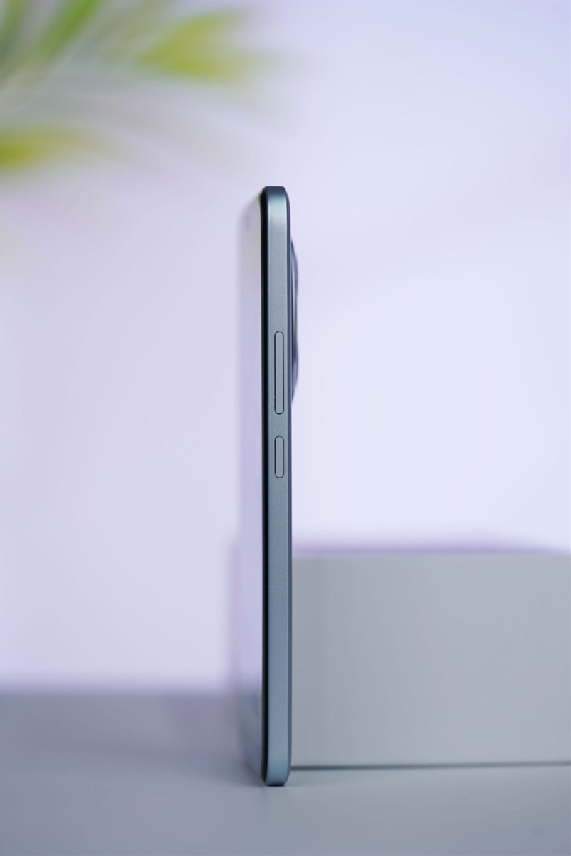 摔不烂、泡不坏！Redmi Note 15 Pro+评测：这才是真正的耐用实战之王