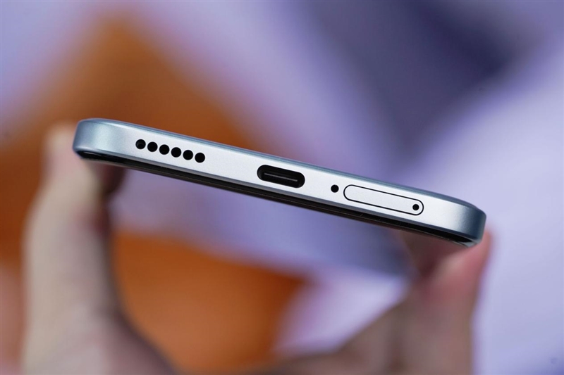 摔不烂、泡不坏！Redmi Note 15 Pro+评测：这才是真正的耐用实战之王