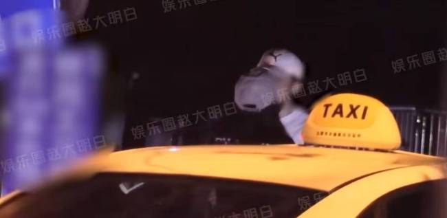 袁昊疑在粉丝群否认与赵昭仪恋情：不是我哦