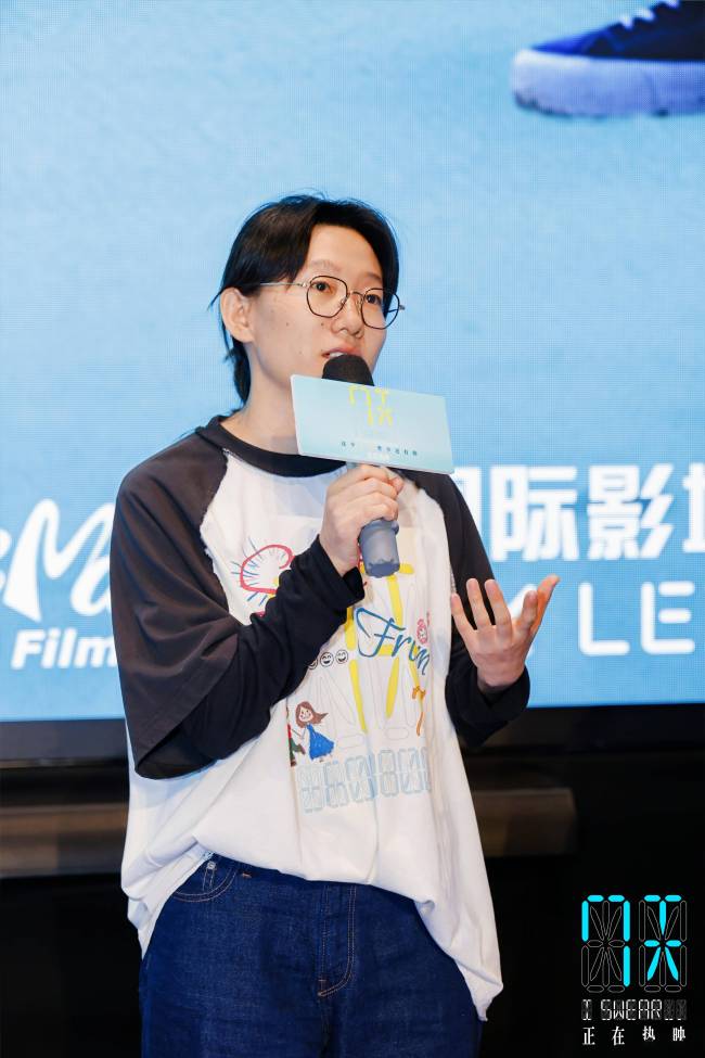 《7天》青岛路演感动全场，蒋奇明张艺凡诠释“七年一生”爱情寓言