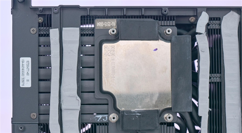 最强非公降临！影驰RTX 5070 Ti HOF OC LAB黑魂X显卡评测：供电、散热都是顶级