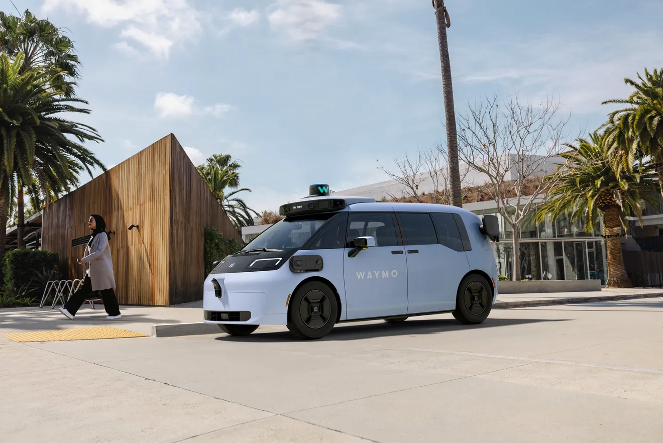 极氪造的 Waymo 自动驾驶汽车打入美国，在丹佛、西雅图启动服务