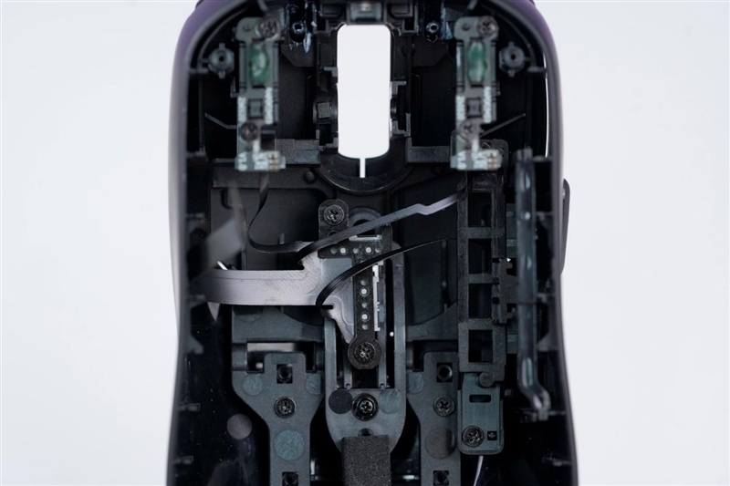 雷柏VT1 MAX评测：原生中小手形电竞鼠标 但既不仅限于中小手形 也不仅限于电竞