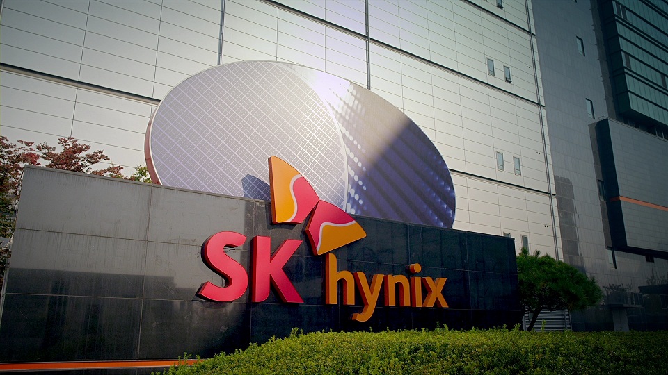 消息称 SK 海力士劳资双方达成 2025 年度协议，取消绩效薪酬上限
