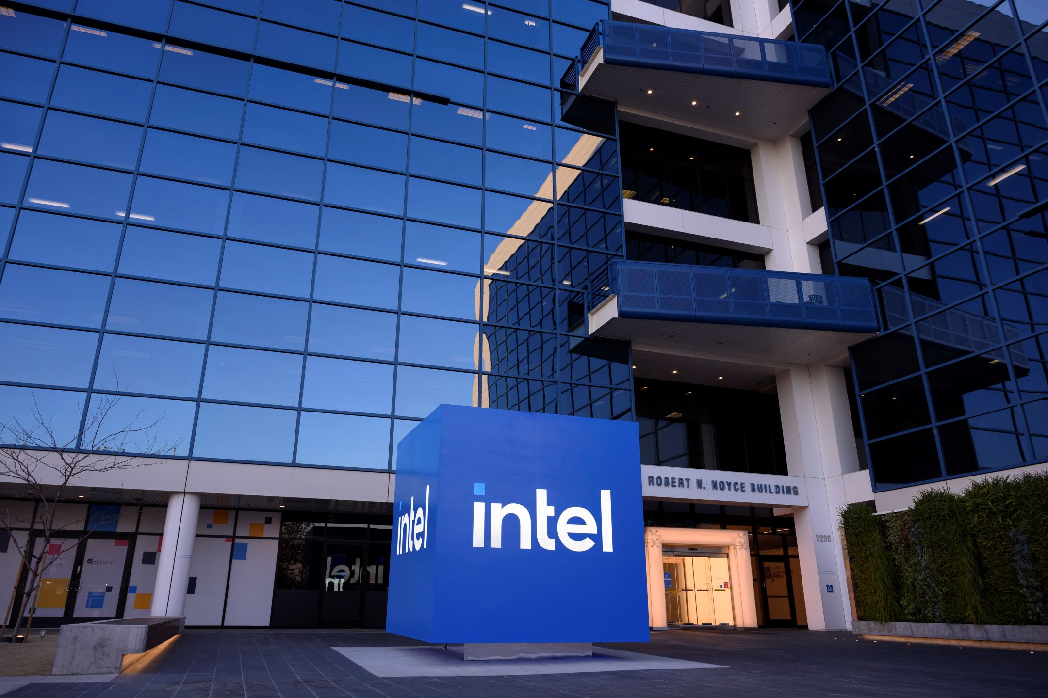 英特尔 CFO 津斯纳：Intel 18A 工艺仍有大量赢得外部代工订单机遇