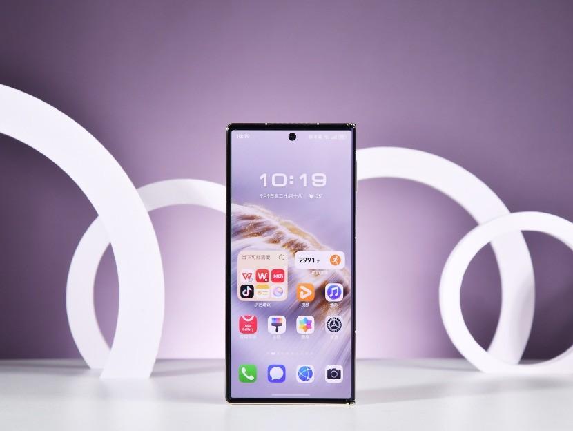 华为Mate XTs 非凡大师全面评测：17999，比iPhone值！