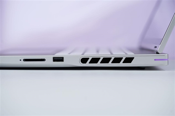 宅系玩家首选！七彩虹橘宝R16 Ultra评测：高颜值金属外观 2k游戏爽玩