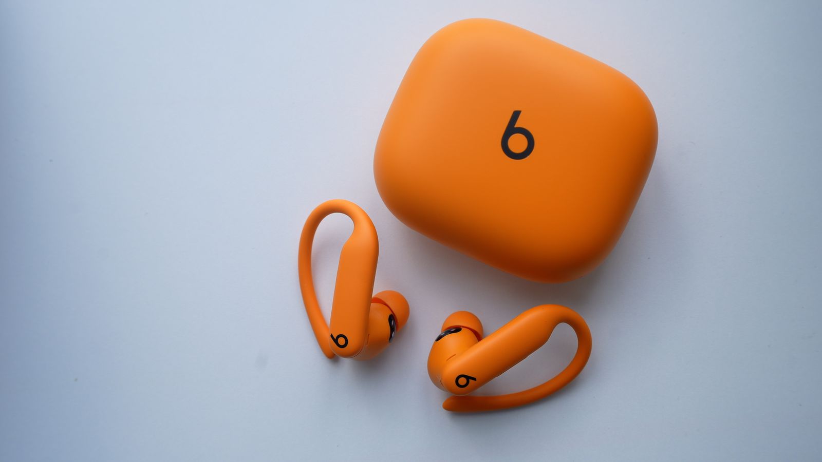 Beats Powerbeats Pro 2 耳机推送 8A353 固件：兼容苹果 Fitness 应用，增强心率监测