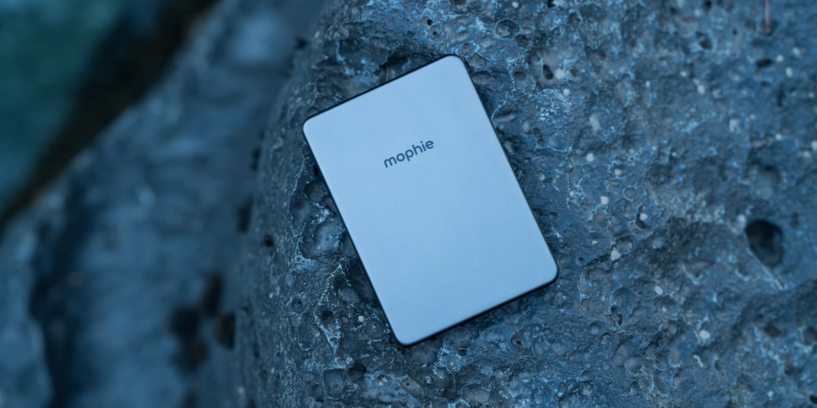 iPhone 充电新选择：Mophie 推 Qi2 Powerstation 系列无线充电宝，最高 10000mAh 容量