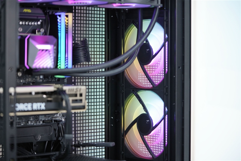微星MPG VELOX 300R AIRFLOW PZ刀锋装机评测：散热强大 满足你对大机箱的最苛刻需求
