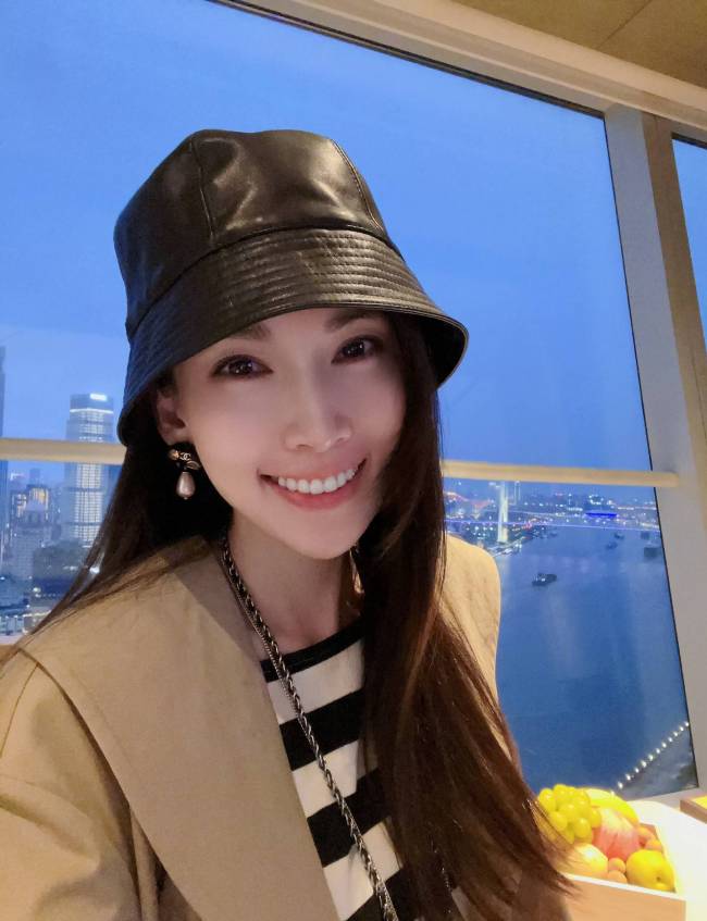 陈若仪回应kimi十六岁生日不露脸：他很内向