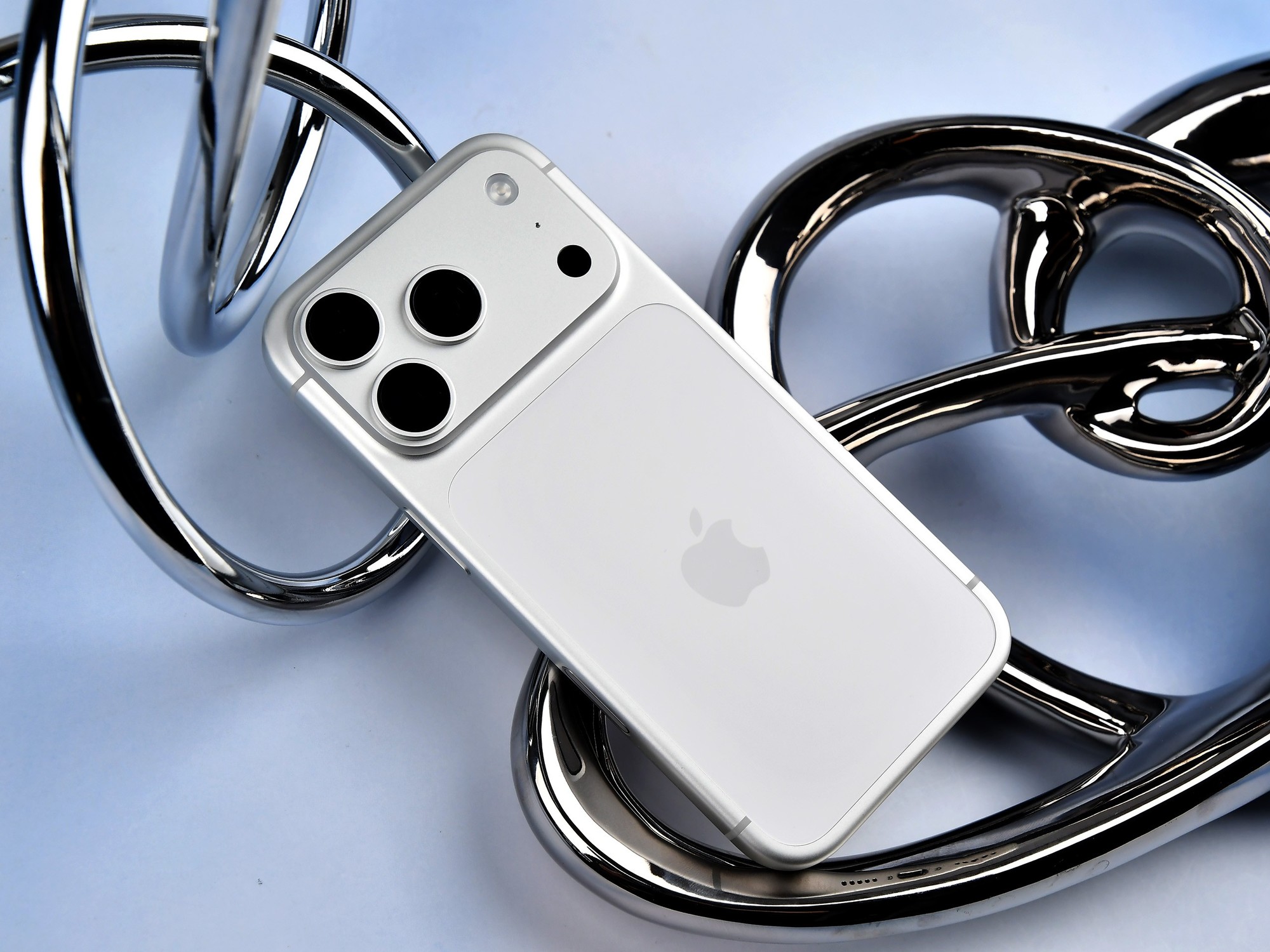 iPhone 17 Pro首发上手：专业影像创作者的视频利器