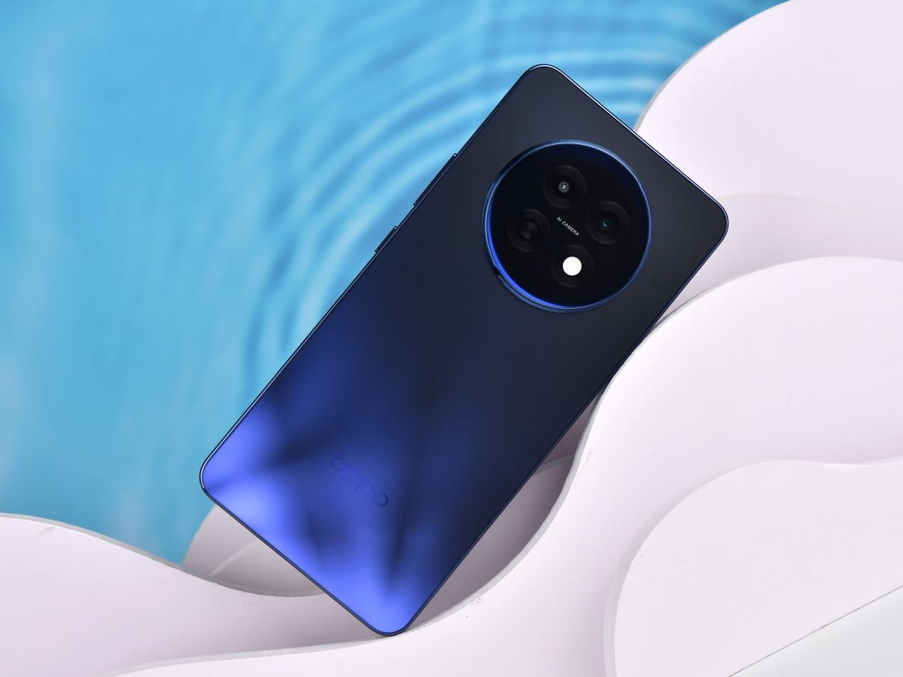OPPO K13s评测：好用更耐用，千元机里的“六边形战士”