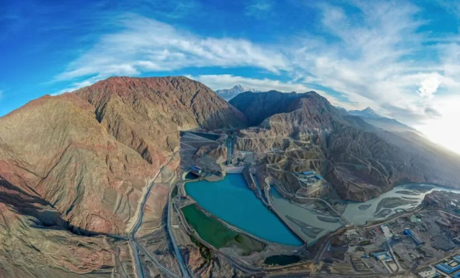 世界最高混凝土面板砂砾石坝，新疆大石峡水利枢纽工程下闸蓄水