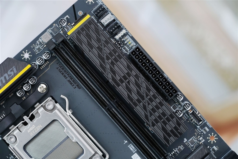 内存超频最强的千元板！微星B850MPOWER主板评测