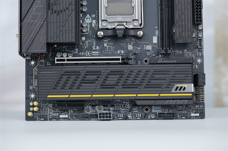 内存超频最强的千元板！微星B850MPOWER主板评测